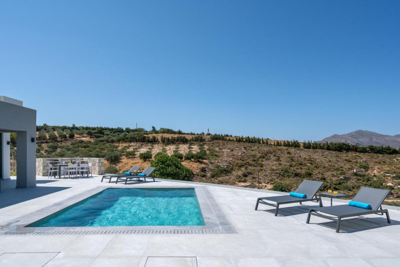 Luxurious Villa Cretan Aura With Private Heated Pool, Jacuzzi And Playroom Agios Ioannis  Εξωτερικό φωτογραφία